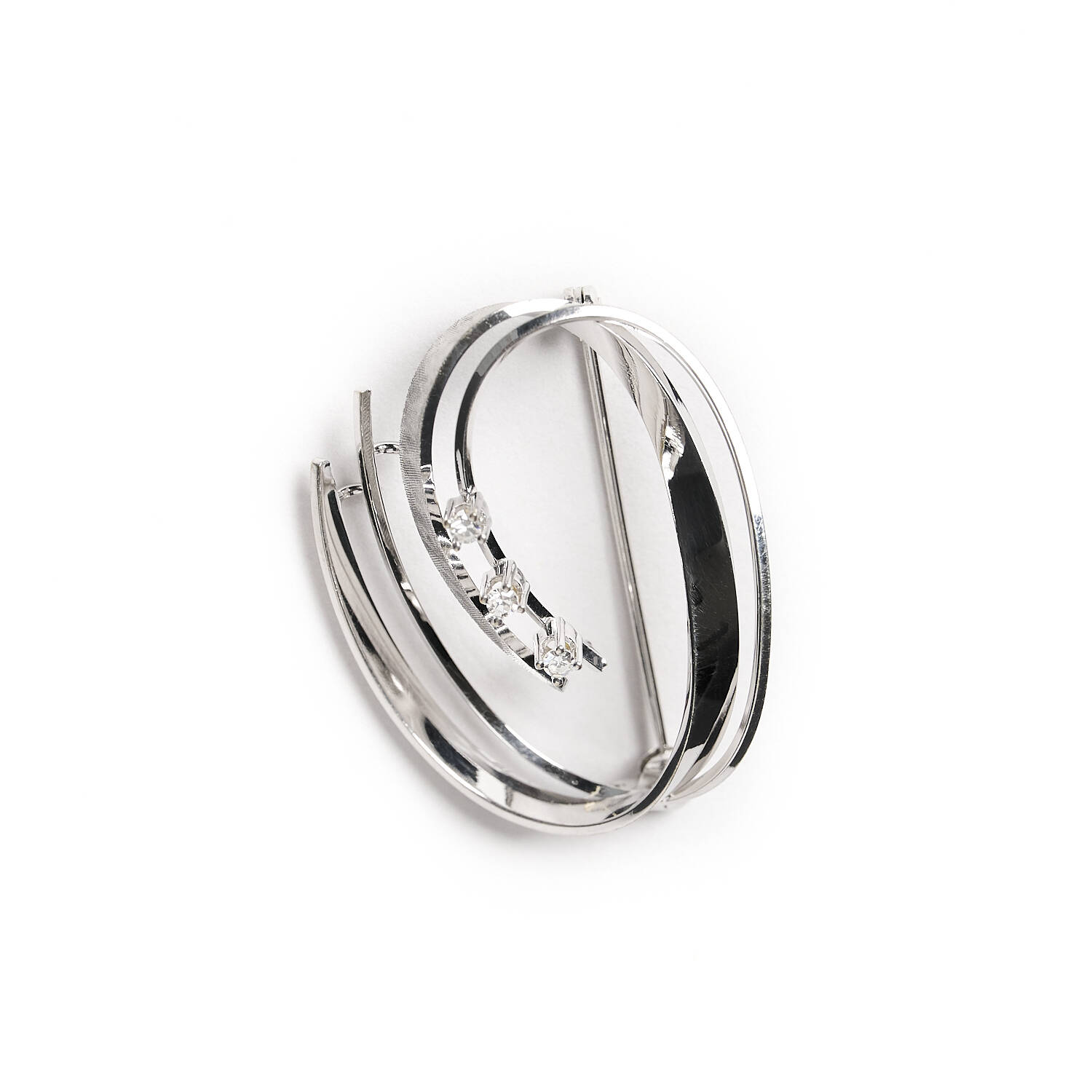 Brosche in 585 Weißgold mit Diamanten Brosche in 585 Weißgold mit Diamanten