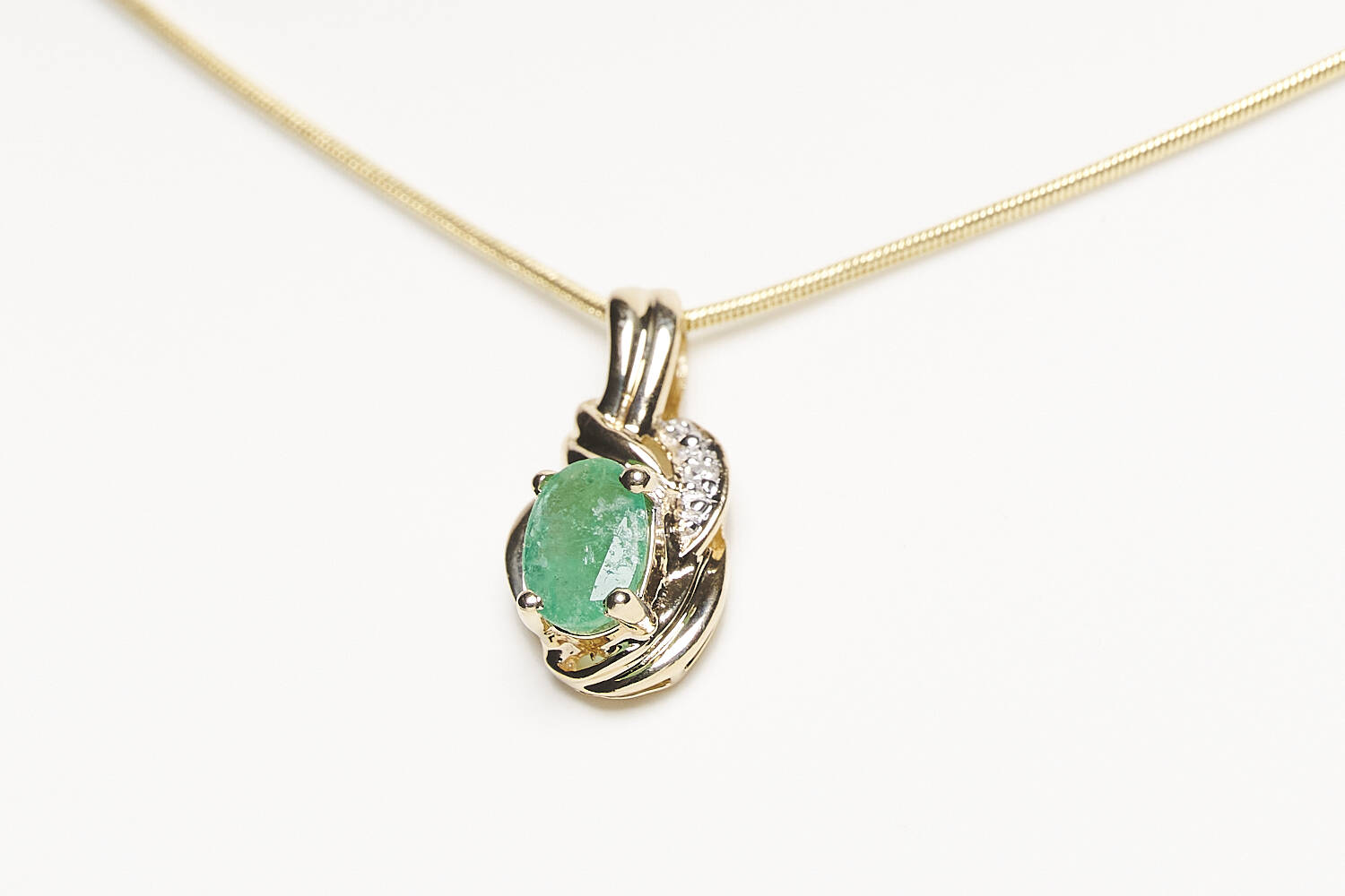 Anhänger in 585 Gelbgold mit Smaragd und Brillant Anhänger in 585 Gelbgold mit Smaragd und Brillant