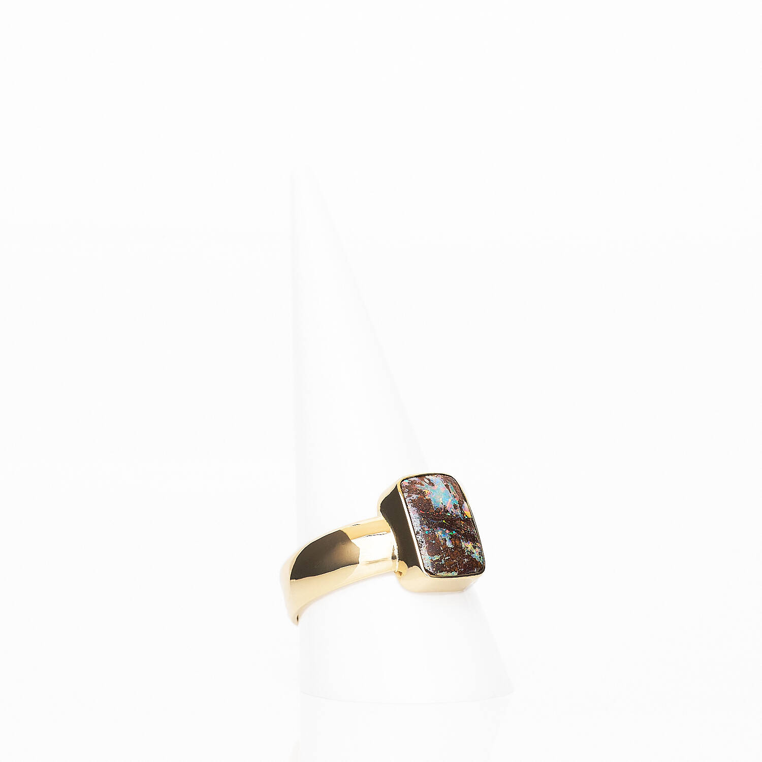 Damenring in 750 Gelbgold mit Boulder-Opal (1400)