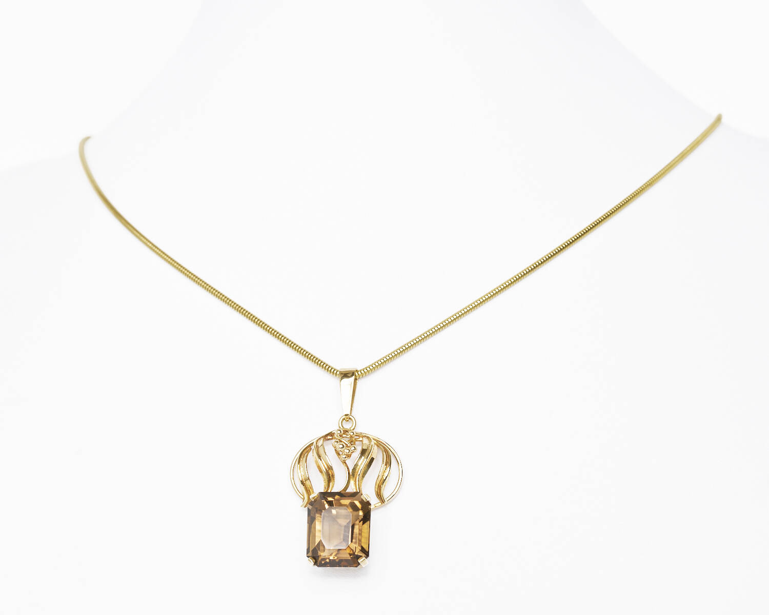 Anhänger in 585 Gelbgold mit Rauchquarz (1827)