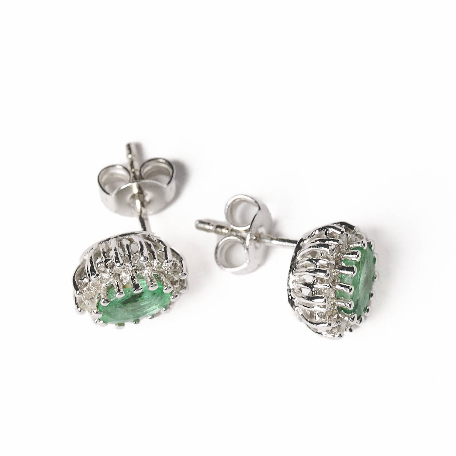 Ohrstecker in 585 Weißgold mit Brillanten und Smaragden