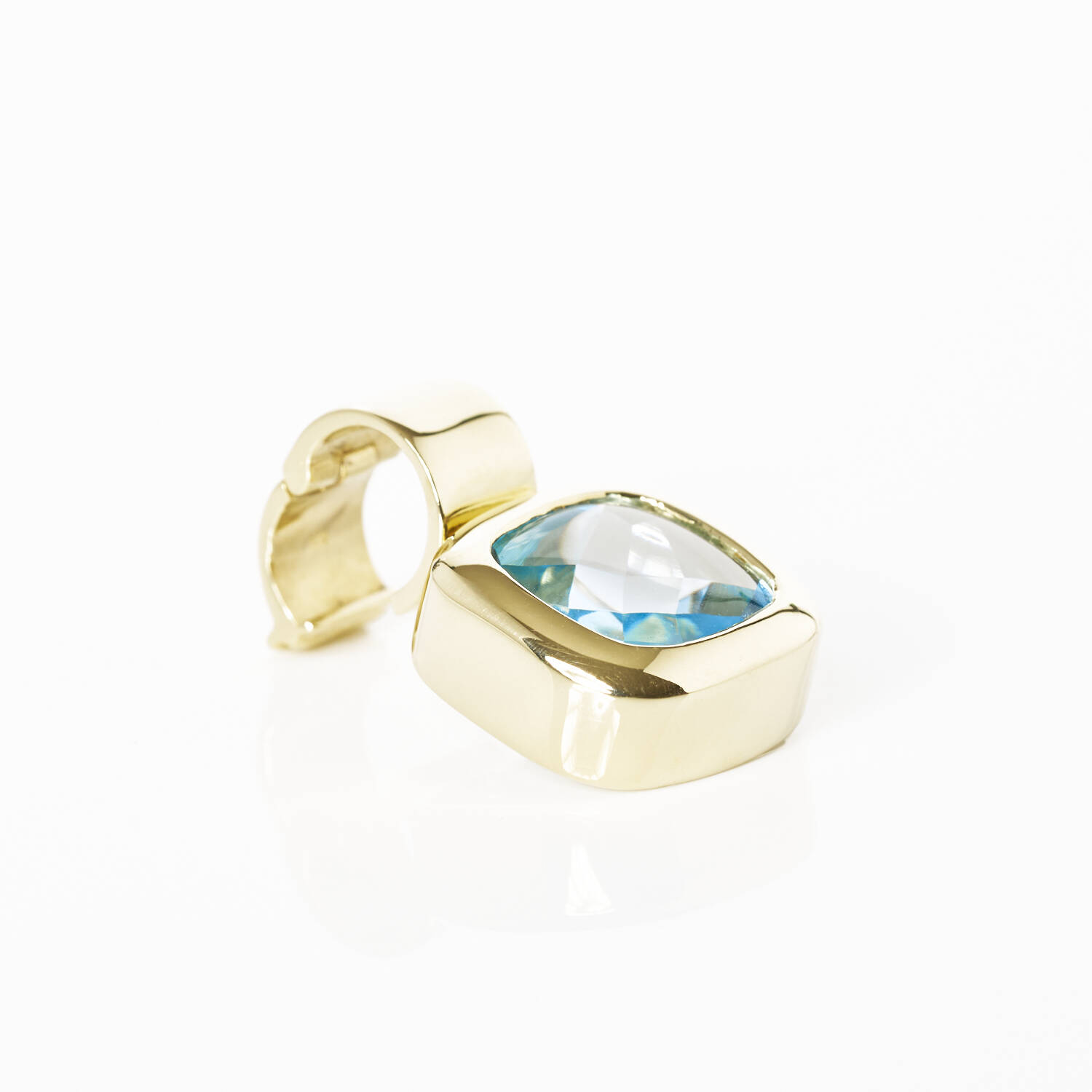 Anhänger in 585 Gelbgold mit Blautopas (1240)