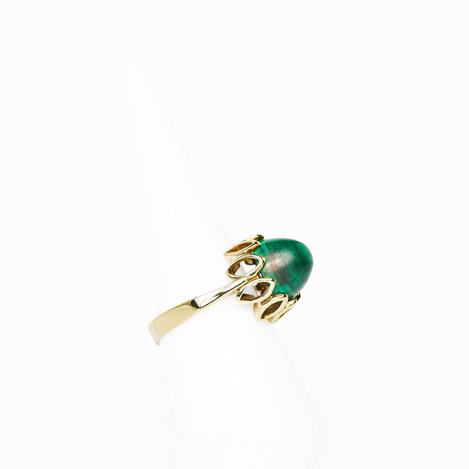 Damenring in 585 Gelbgold mit Malachit (1660)