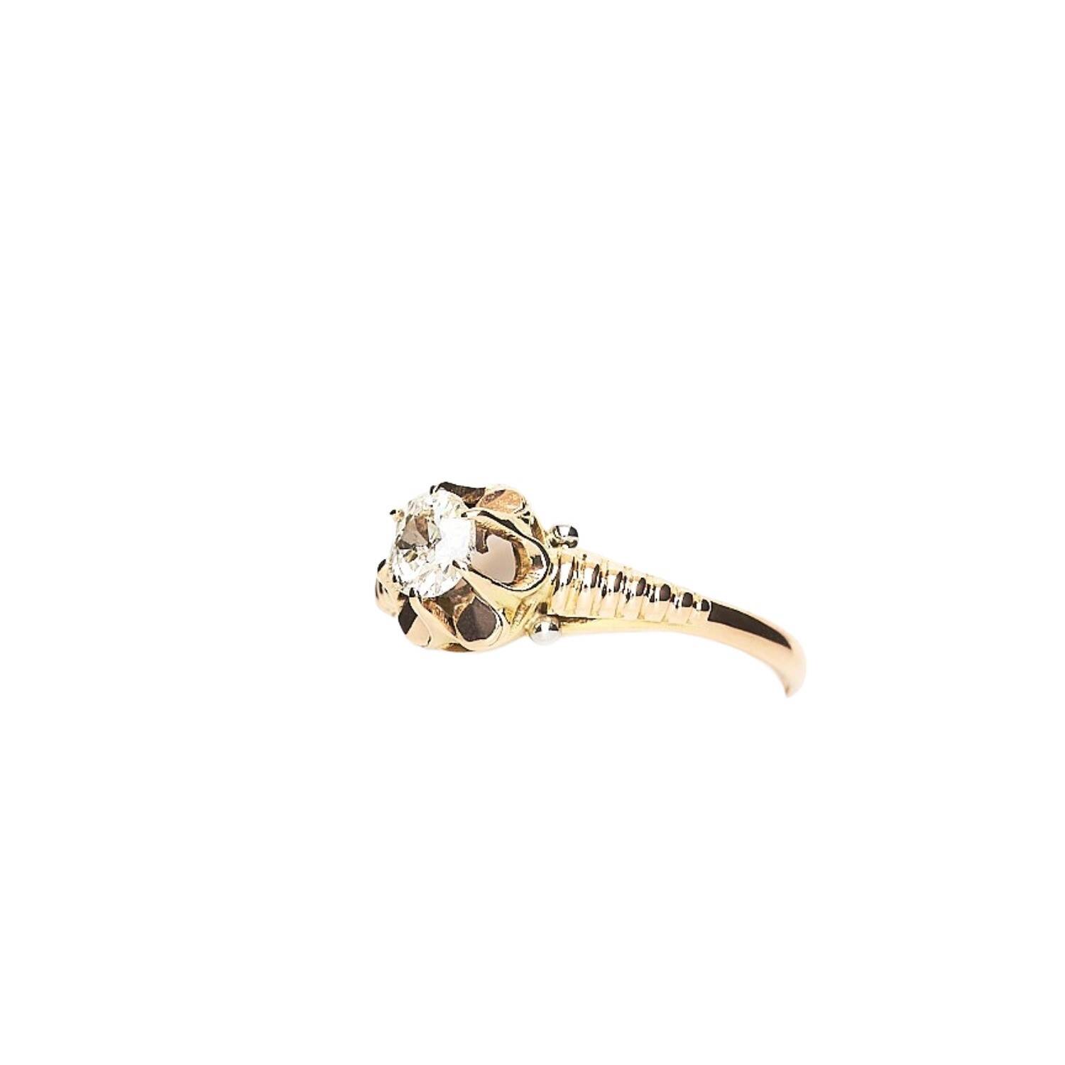 Antiker Damenring in 750 Gelbgold mit Diamant - Handarbeit (1404)