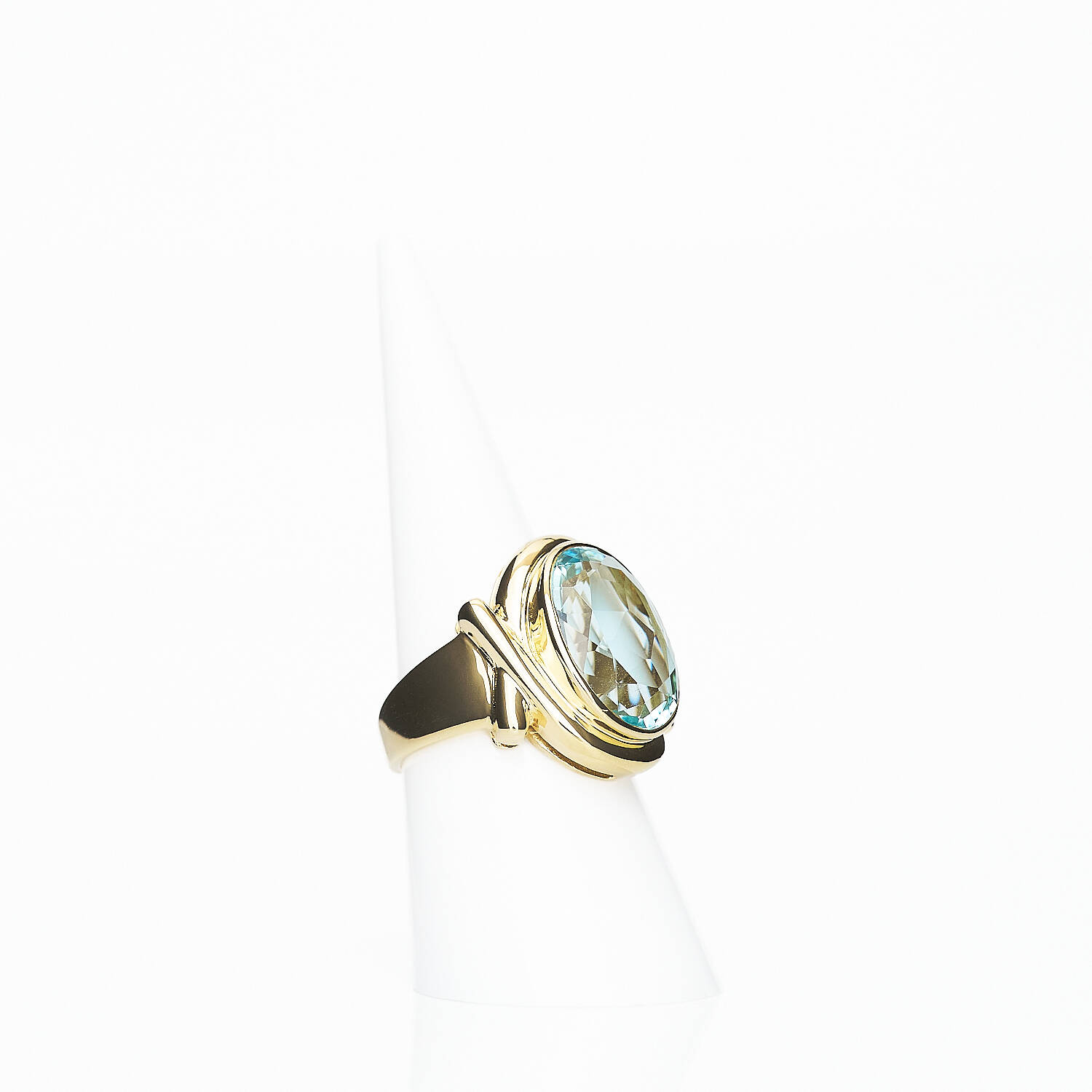 Damenring in 585 Gelbgold mit Aquamarin (1452)