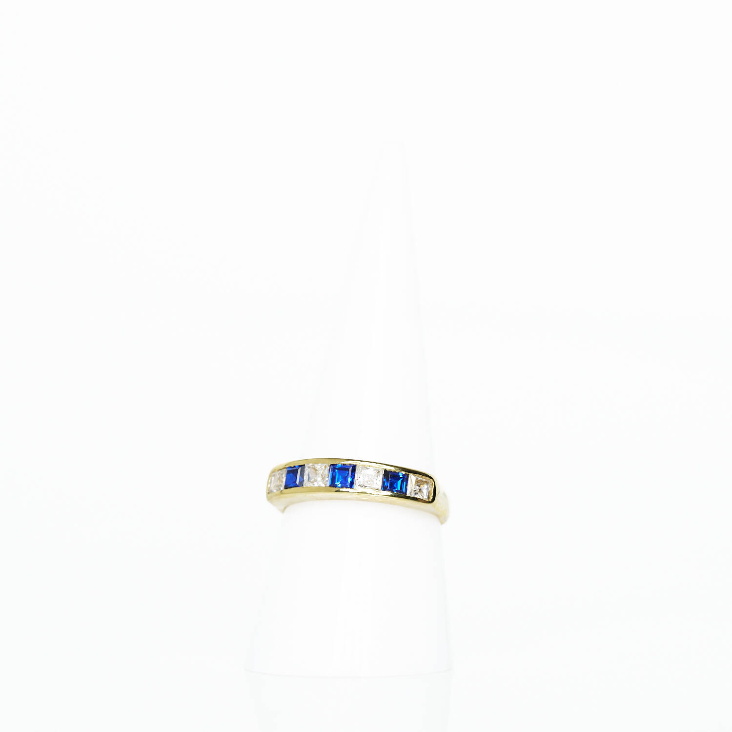 Damenring in 585 Gelbgold mit Saphir (1823)