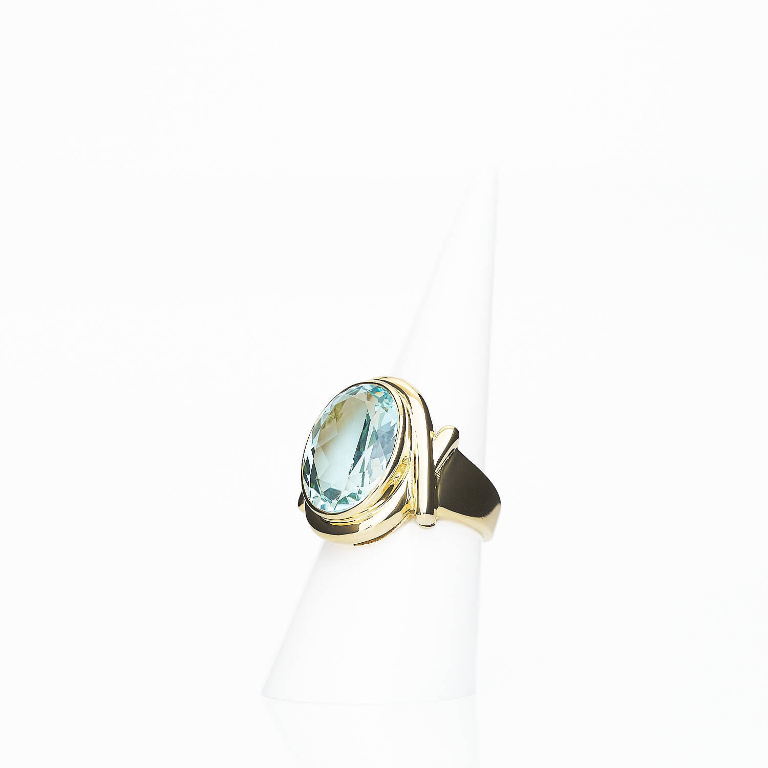 Damenring in 585 Gelbgold mit Aquamarin (1452)