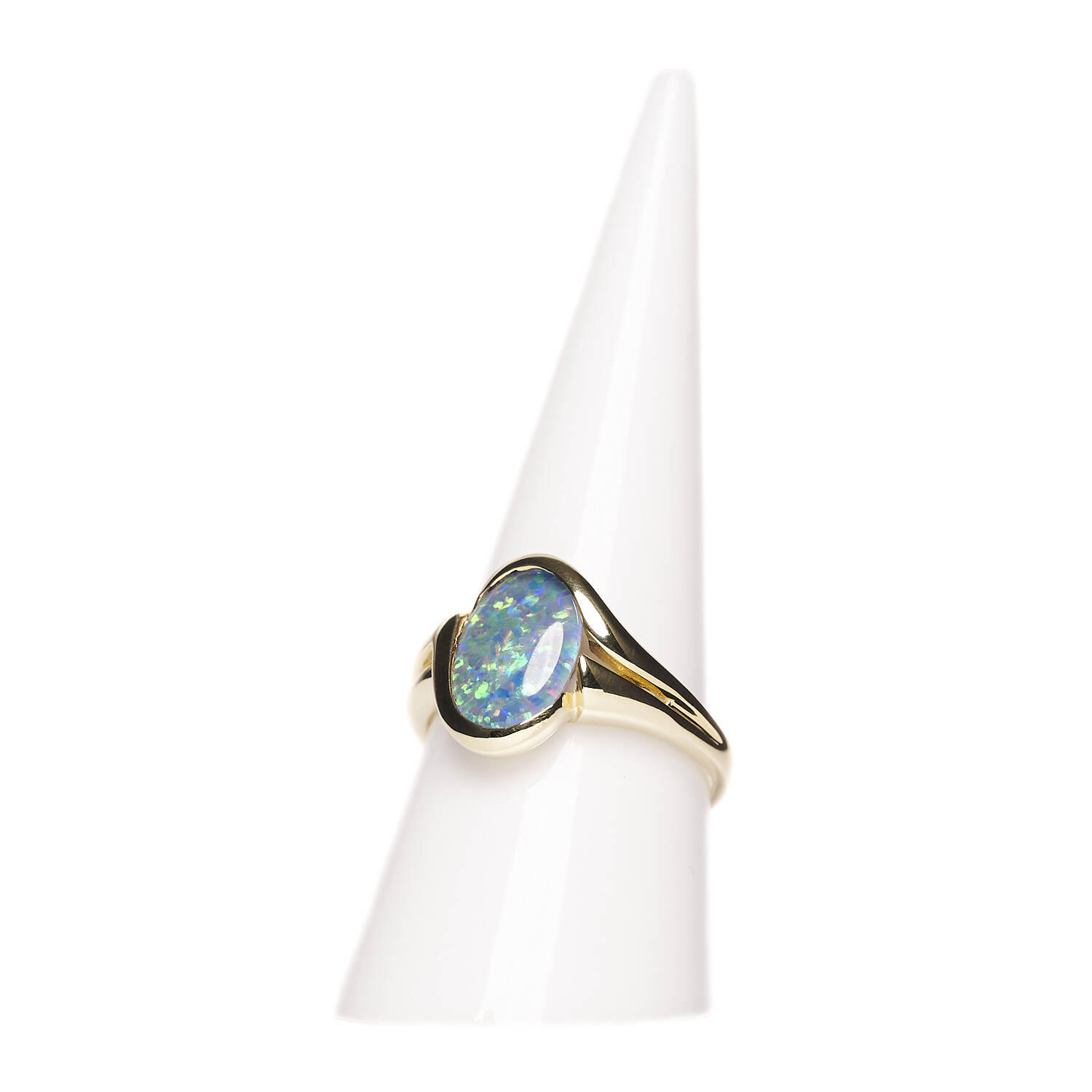 Damenring in 585 Gelbgold mit Opal-Triplette Damenring in 585 Gelbgold mit Opal-Triplette